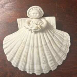 Margaret Furlong angel ornament